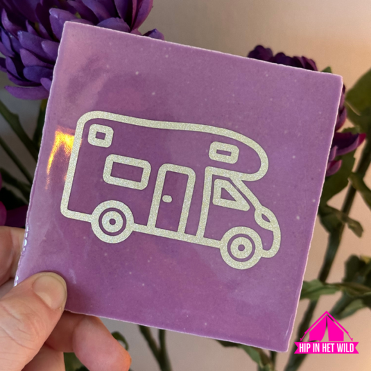 Tegeltje camper in paars met glitter goud