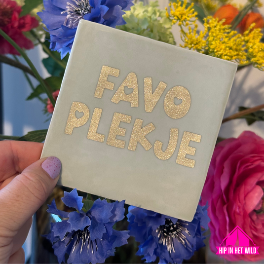 Tegeltje mint met Favo Plekje met gouden glitter letters