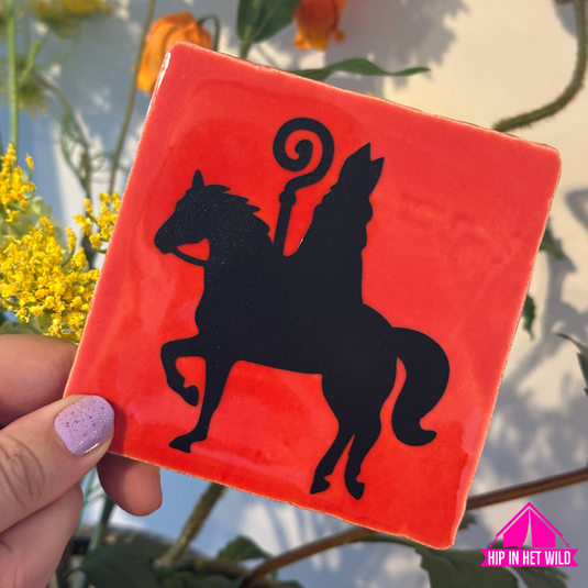 Tegeltje rood met Sinterklaas in zwart