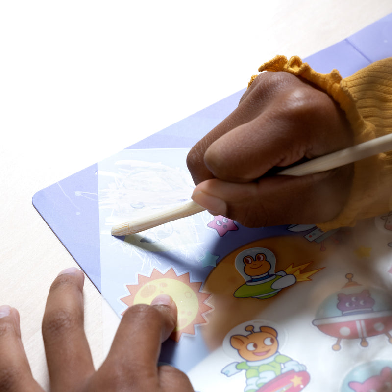 Afbeelding laden in Galerijviewer, Ooly – Set The Scene Transfer Stickers – Galaxy Buddies
