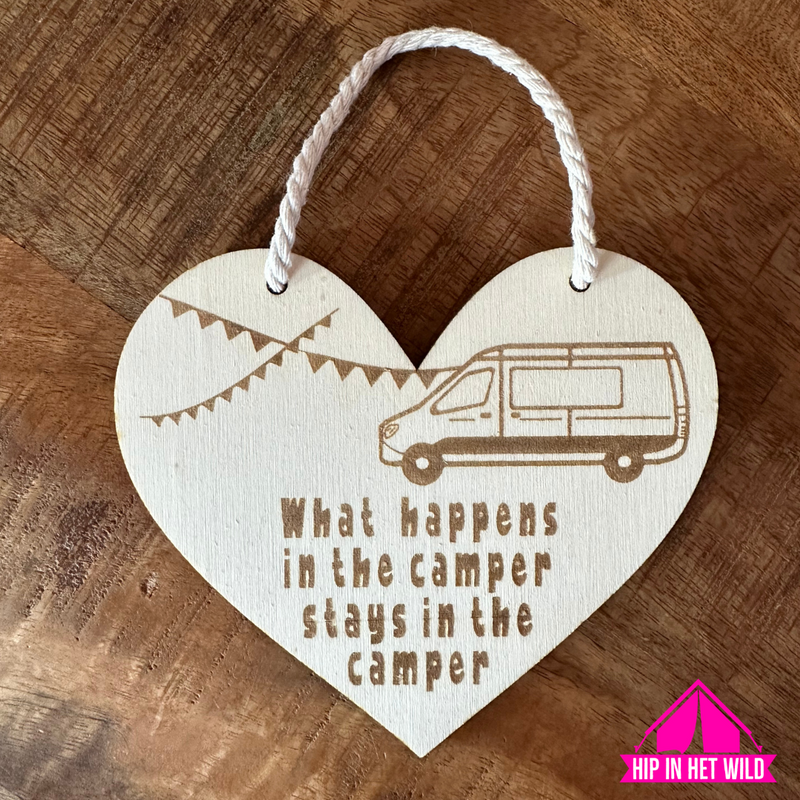 Afbeelding laden in Galerijviewer, Houten harten met caravan, camper en vouwwagen spreuken
