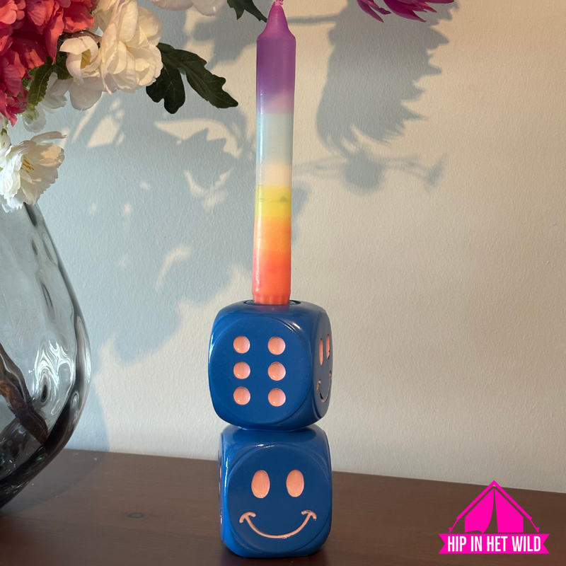 Afbeelding laden in Galerijviewer, Kandelaar Smiley Dobbelsteen – Blauw met Roze
