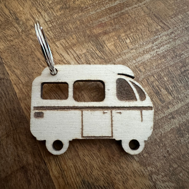 Afbeelding laden in Galerijviewer, Houten Sleutelhangers in diverse type caravans, campers of vouwwagen
