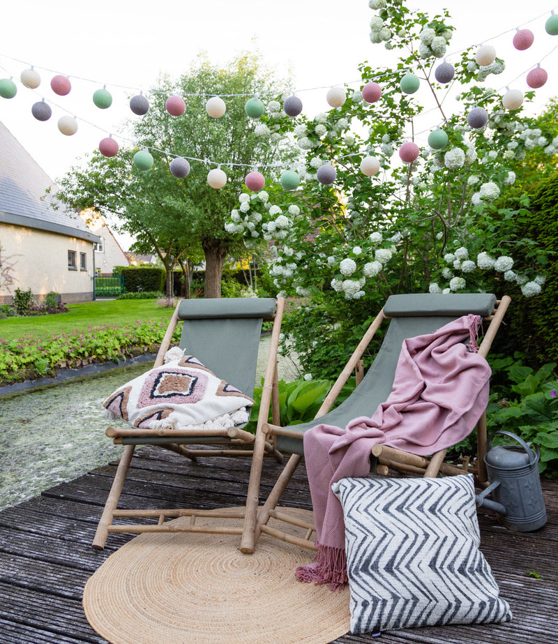 Afbeelding laden in Galerijviewer, Cotton Ball Lights – Buitenlichtslinger – Paraiso

