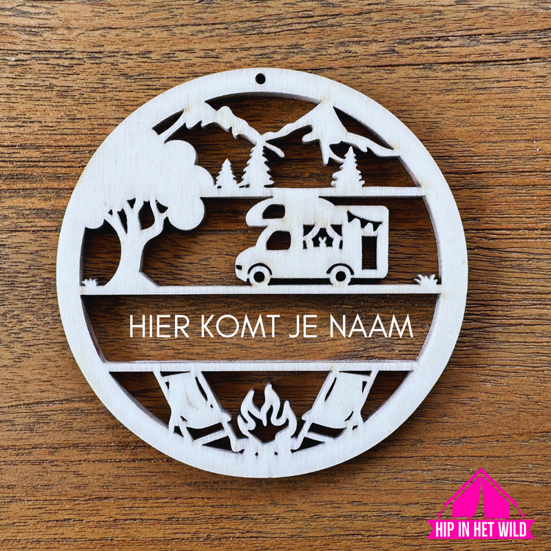 Afbeelding laden in Galerijviewer, Houten naamcirkels 25cm in caravan, camper, tent, bus hefdak of campervan

