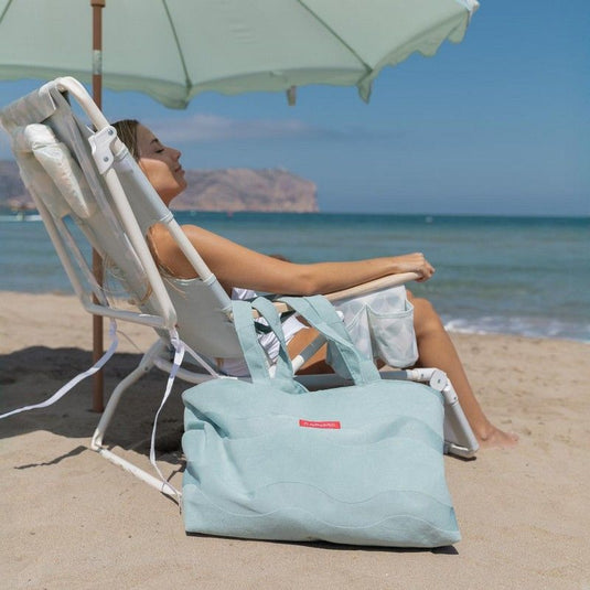 Blauw bedrukte strandstoel met gewatteerd gezichtsgat