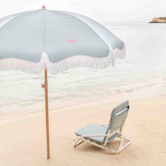 Groen gestreepte strandstoel