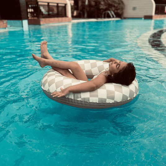 Swim Essentials | Checkmate | Beige Zwemband Ø 90 cm