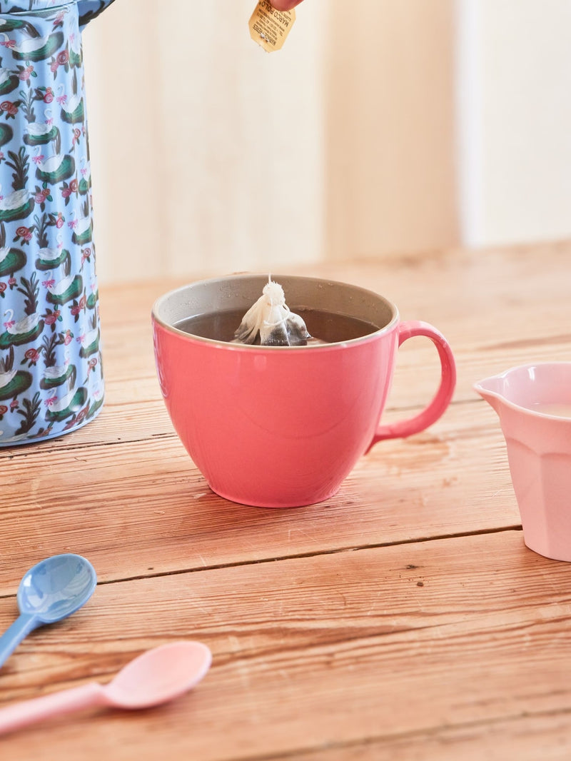 Afbeelding laden in Galerijviewer, Rice - Melamine Jumbo Mok in Koraal

