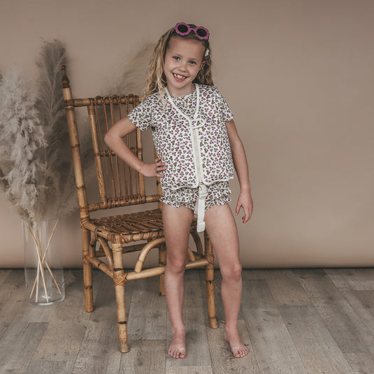 Sparkly Flowers | Floating Vest Salted Stories 2026