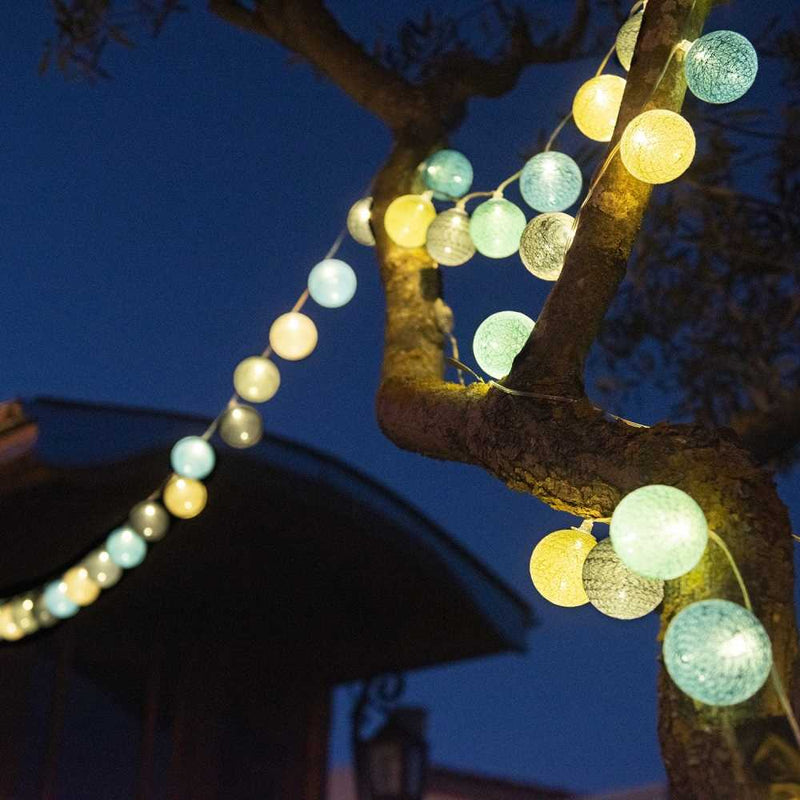Afbeelding laden in Galerijviewer, GUIRLED - Fern Fairy Lights Outdoor waterdichte en op zonne-energie aangedreven LED-ballen (32 ballen)
