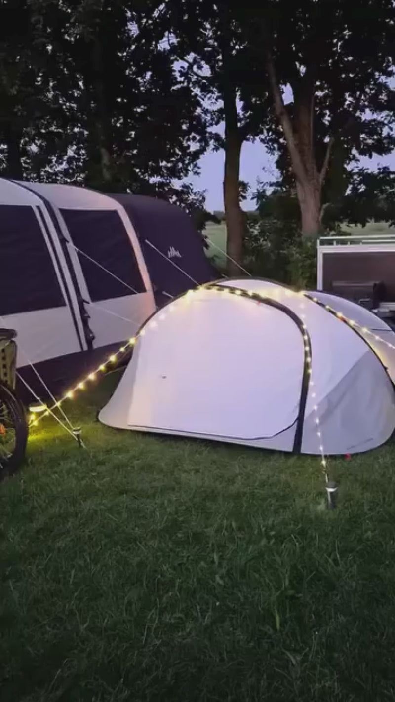 Video laden en afspelen in de galerijviewer, NORLÄNDER Solar Lamp Met LED Slinger
